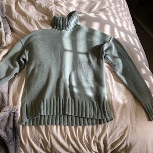 Hollister turtleneck sweater